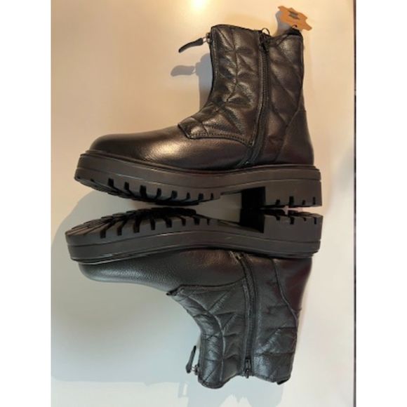 Alberto Torresi Size 38 (W7) Quilted ankle boots. NWT. - Picture 6 of 9